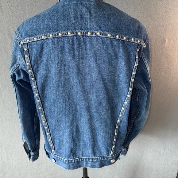 Levi’s Studded Blue Denim Trucker Statement Edgy Jean Jacket Women’s Medium - Picture 4 of 16